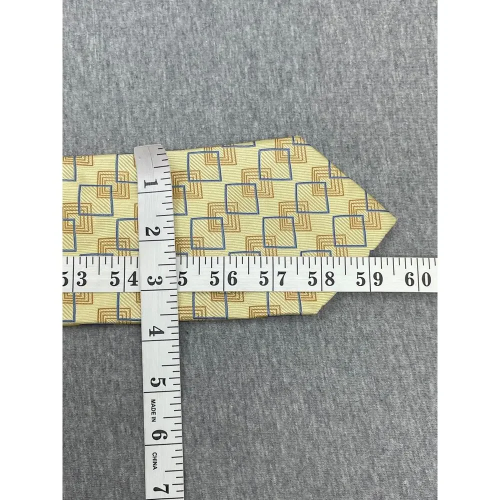 Jos A Bank Tie Mens Geometric 100% Silk‎ 3.5